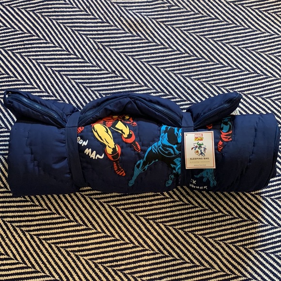 NEW Marvel Comics Pottery Barn Kids Sleeping Bag & Glow Pillowcase - Picture 4 of 5